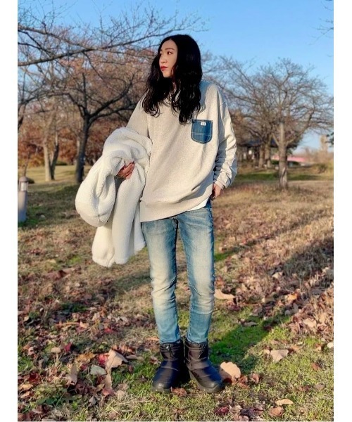 Lee(リー)の「【Lee別注】デニムポケットクルースウェット(スウェット・メンズ・ライトグレー・M/L/XL)」の14枚目の写真