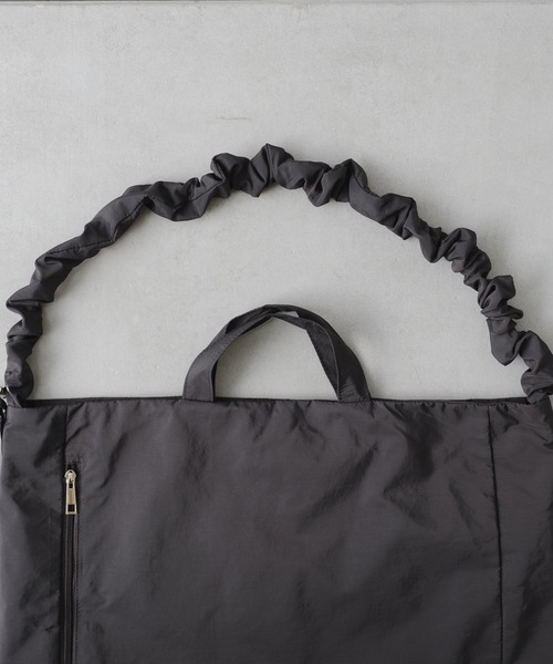 Actually（アクチュアリー）の「ナイロン2WAY シャーリングトート