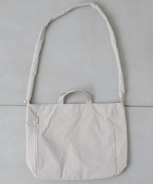 Actually（アクチュアリー）の「ナイロン2WAY シャーリングトート（トートバッグ・レディース・グレー/ブラック・フリー）」の14枚目の写真