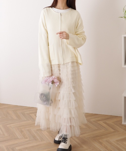 Lace Ladies(レースレディース)の「ノーカラー ジップアップ ボリューム ニット カーディガン(カーディガン/ボレロ・レディース・アイボリー/グレー・FREE)」の9枚目の写真