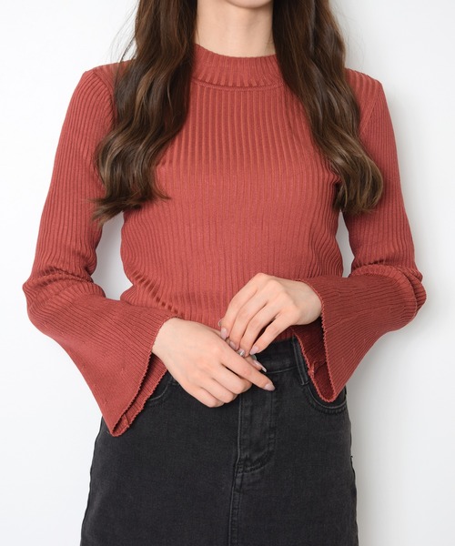 Flowering Korea（フラワーリングコリア）の「ベルスリーブハイネックニット（ニット/セーター・レディース・ブラック/ホワイト/グレー/ブラウン・FREE）」の6枚目の写真