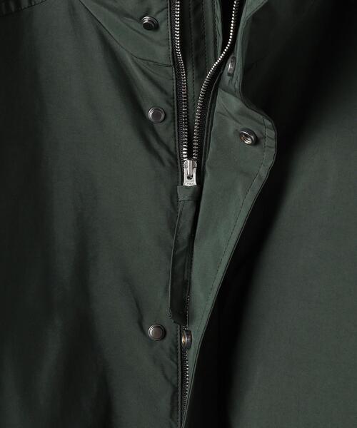 UNITED ARROWS（ユナイテッドアローズ）の「メモリータフタナイロン マウンテンパーカー（マウンテンパーカー・メンズ・ダークグリーン/ネイビー・XL/L/M/S）」の17枚目の写真