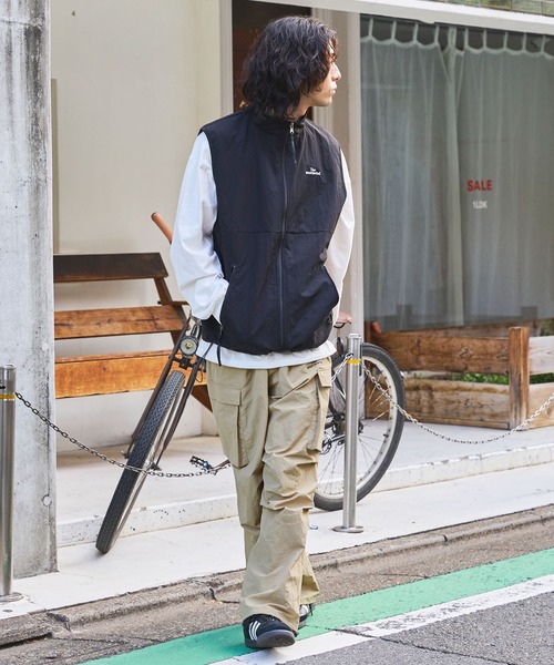 MSGM ナイロンパンツ ブラック ネオンイエローロゴ ドローコード ドローコード付きメタリックナイロンパンツ N3938