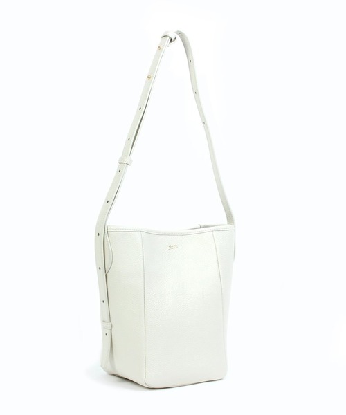 Beau're（ヴュレ）の「【BEAURE】牛革 カウレザー バケツ型 ワンショルダー バッグ B-24023（ショルダーバッグ・レディース・イエロー/アイボリー/ダークグレー/ブラック/ブラウン/シルバー・FREE）」の17枚目の写真