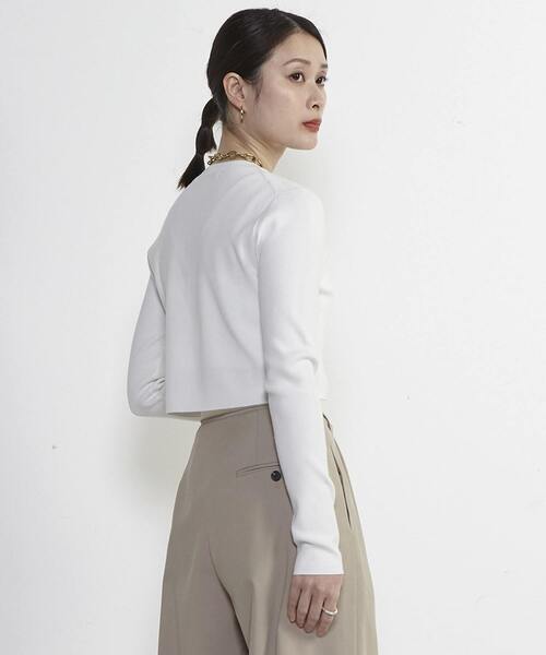 SOFFITTO(ソフィット)の「Soffitto刺繍入りクロップドニット(ニット/セーター・レディース・ホワイト/ブラック/ピンク・FREE)」の22枚目の写真