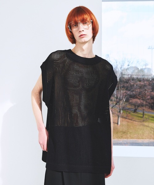 STERNBERG(スタンバーグ)の「STERNBERG/ギマメッシュニットベスト/987652(ベスト・メンズ・ブラック/チャコールグレー・LARGE/MEDIUM)」の2枚目の写真