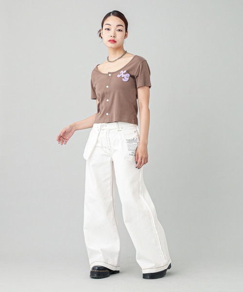 X-girl（エックスガール）の「CHENILLE EMBROIDERED LOGO CARDIGAN（Tシャツ/カットソー・レディース・ブラック/ブラウン/ホワイト・S/M）」の12枚目の写真