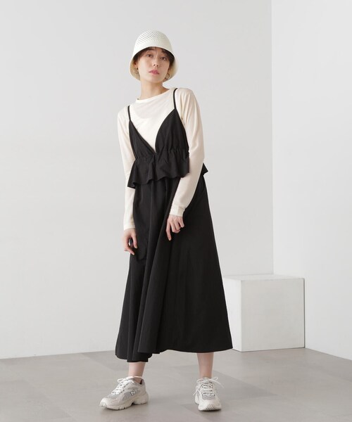 N.(N. Natural Beauty Basic)(エヌエヌナチュラルビューティーベーシック)の「◆インナーセットラッフルキャミワンピース(ワンピース・レディース・グレイッシュベージュ/ブラック・MEDIUM)」の16枚目の写真
