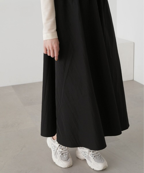N.(N. Natural Beauty Basic)(エヌエヌナチュラルビューティーベーシック)の「◆インナーセットラッフルキャミワンピース(ワンピース・レディース・グレイッシュベージュ/ブラック・MEDIUM)」の5枚目の写真