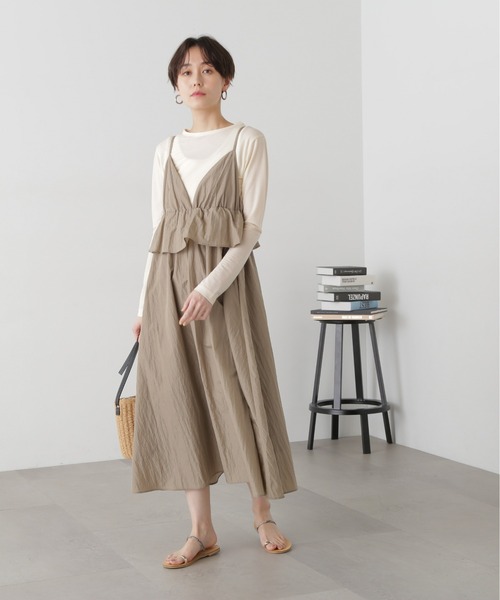 N.(N. Natural Beauty Basic)(エヌエヌナチュラルビューティーベーシック)の「◆インナーセットラッフルキャミワンピース(ワンピース・レディース・グレイッシュベージュ/ブラック・MEDIUM)」の7枚目の写真