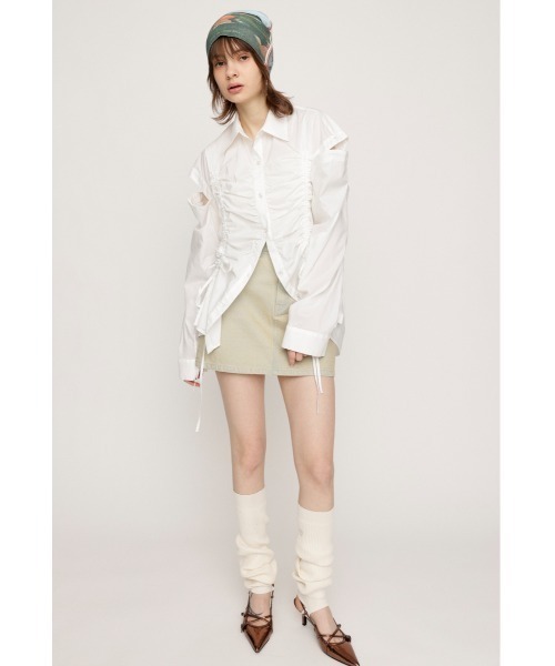 SLY（スライ）の「NOAH DENIM S/SK-E ノア デニム ショートスカート / セットアップ可（デニムスカート・レディース・ブルー系その他・0/1/2）」の2枚目の写真