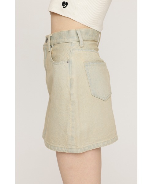 SLY（スライ）の「NOAH DENIM S/SK-E ノア デニム ショートスカート / セットアップ可（デニムスカート・レディース・ブルー系その他・0/1/2）」の4枚目の写真