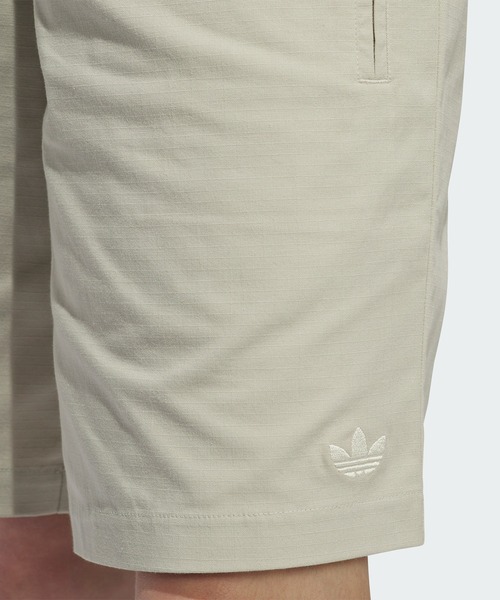 adidas(アディダス)の「スケートボーディング ショーツ(ジェンダーニュートラル) / ハーフパンツ / アディダスオリジナルス adidas Originals(その他パンツ・メンズ・ベージュ/グレー/ブラック・SMALL/X-SMALL/XX-LARGE/3XL/LARGE/MEDIUM/X-LARGE/XX-SMALL)」の12枚目の写真