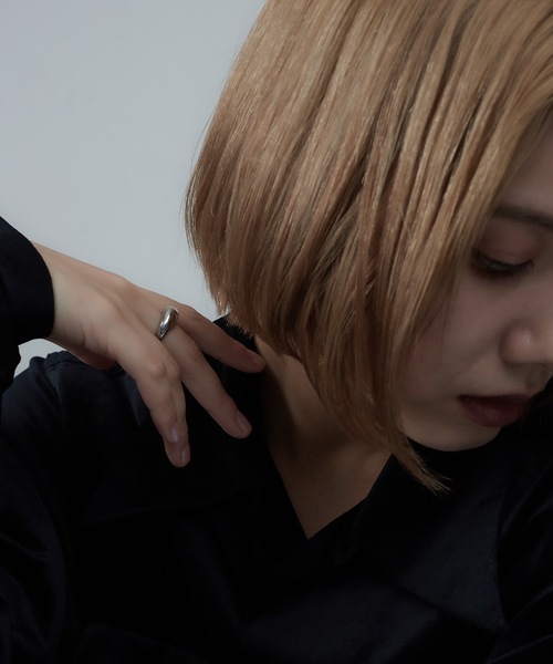 AKEL（アケル）の「【AKEL】アケル/ ドームリング  / 金属アレルギー対応(サージカルステンレス)（リング・メンズ・ゴールド/シルバー・#11/#9/#13）」の4枚目の写真