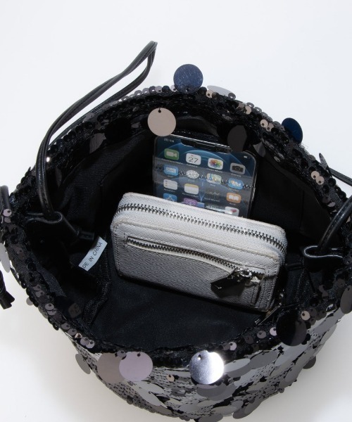 cache cache（カシュ カシュ）の「カシュカシュ cachecache / 2wayスパンコール巾着ショルダー（ショルダーバッグ・レディース・ブラック/シルバー・FREE）」の8枚目の写真