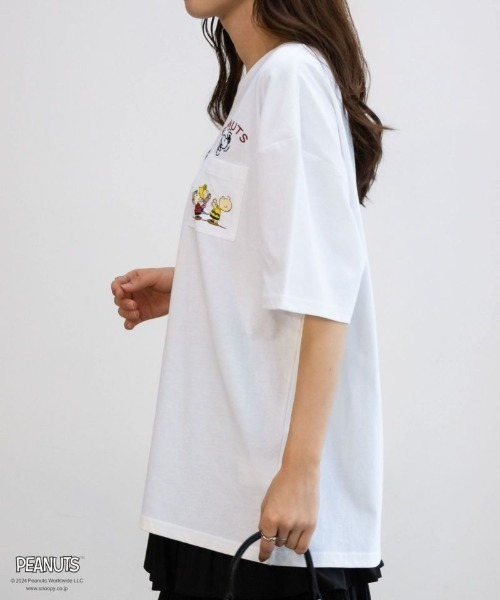 PEANUTS(ピーナッツ)の「PEANUTS スヌーピー アソートプリントTシャツ(Tシャツ/カットソー・レディース・グリーン系その他/ベージュ/ホワイト/ブラック・フリー)」の6枚目の写真