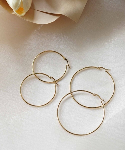 CERCA(チェルカ)の「saran jewelry/アレルギー対応 フープピアス(ピアス(両耳用)・レディース・ゴールド/シルバー・#5/#4)」の3枚目の写真