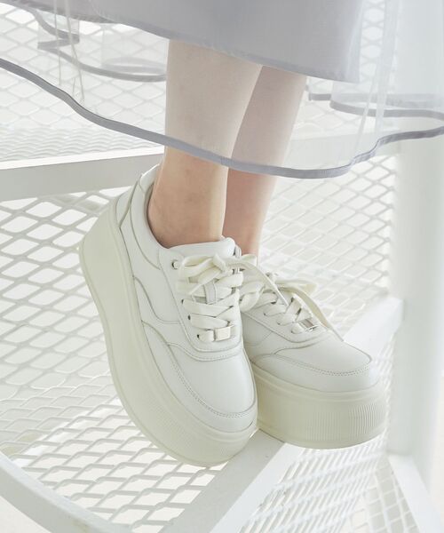 MAJESTIC LEGON（マジェスティックレゴン）の「プレート厚底スニーカー（スニーカー・レディース・オフホワイト/ピンク/グレー系その他・MEDIUM/SMALL/LARGE）」の6枚目の写真