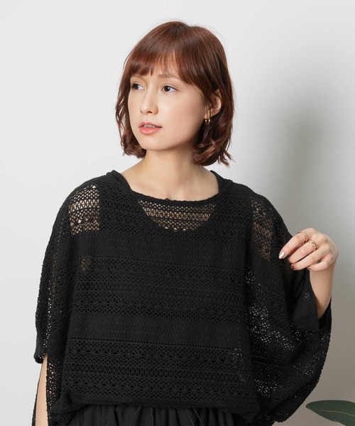 Right-on(ライトオン)の「【HONEYSUCKLE ROSE】レース編み風レイヤードトップス(アンサンブル・レディース・ブルー/ブラック/オフホワイト・M/L)」の2枚目の写真