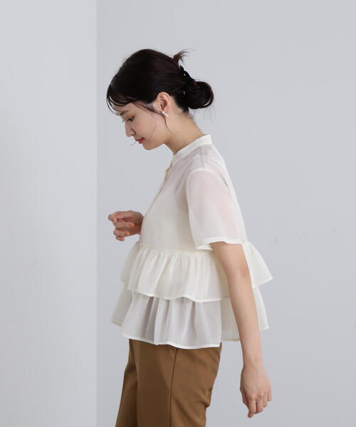 N.（N. Natural Beauty Basic）（エヌエヌナチュラルビューティーベーシック）の「◆シアーペプラムバンドカラーブラウス（シャツ/ブラウス・レディース・イエロー/オフホワイト/グレー・MEDIUM）」の8枚目の写真
