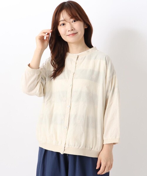 one'sterrace（ワンズテラス）の「ドット刺繍 前開きブラウス（シャツ/ブラウス・レディース・アイボリー系8/グレー系その他7・02）」の12枚目の写真