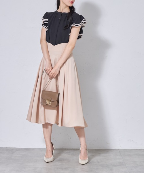 tocco closet(トッコ クローゼット)の「【ZOZO限定】フリルスリーブバイカラーブラウス(シャツ/ブラウス・レディース・ベージュ/オフホワイト/ブラック・M)」の11枚目の写真