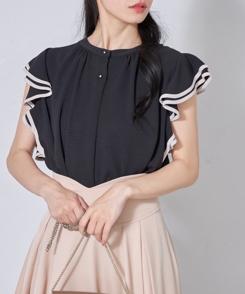 tocco closet(トッコ クローゼット)の「【ZOZO限定】フリルスリーブバイカラーブラウス(シャツ/ブラウス・レディース・ベージュ/オフホワイト/ブラック・M)」の13枚目の写真