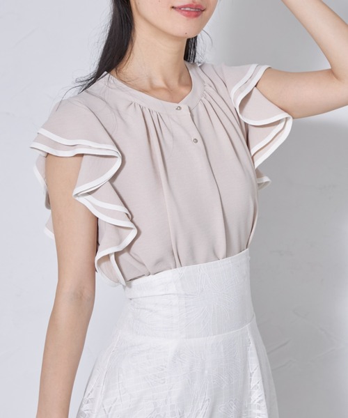 tocco closet(トッコ クローゼット)の「【ZOZO限定】フリルスリーブバイカラーブラウス(シャツ/ブラウス・レディース・ベージュ/オフホワイト/ブラック・M)」の10枚目の写真