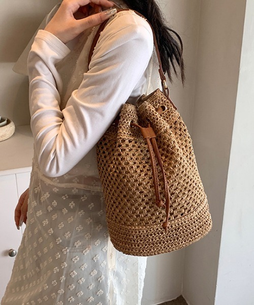 ラタン柄✿巾着型バッグ ラタン柄✿巾着型バッグ