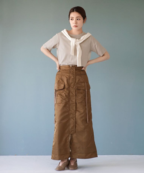 zootie（ズーティー）の「【きちんとしたい日もTシャツを。】シルキースムースコットン Tシャツ［5分袖］（Tシャツ/カットソー・レディース・ライトブルー/グレイッシュベージュ/ブラック/オフホワイト/ネイビー/ミント/黄土色系/ライトグレー・LL/L/M）」の19枚目の写真