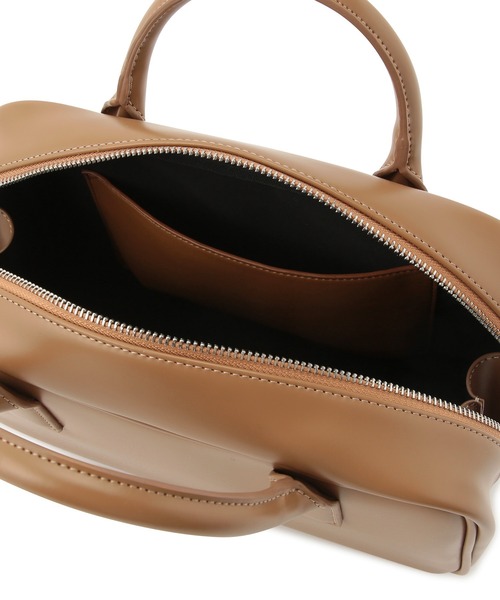 ADAM ET ROPE'（アダムエロペ）の「【一部WEB限定カラー・再入荷・サステナブル】ロゴスクエアボストンバッグ（ショルダーバッグ・レディース・ピンク系その他2/ブラック/ブラウン/シルバー・FREE）」の8枚目の写真