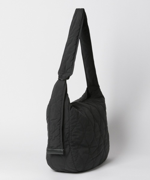 niko and...(ニコアンド)の「ラージ切り替えキルトショルダーバッグ / キルティングショルダー(ショルダーバッグ・メンズ・カーキ/ブラック/オフホワイト・FREE)」の14枚目の写真