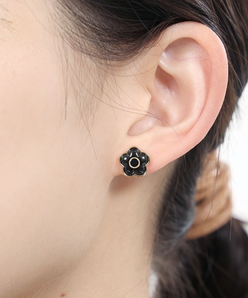 MARY QUANT(マリークワント)の「マーブルキャンディデイジー ピアス(ピアス(両耳用)・レディース・ピンク/ホワイト/ブラウン/ブラック・FREE)」の2枚目の写真