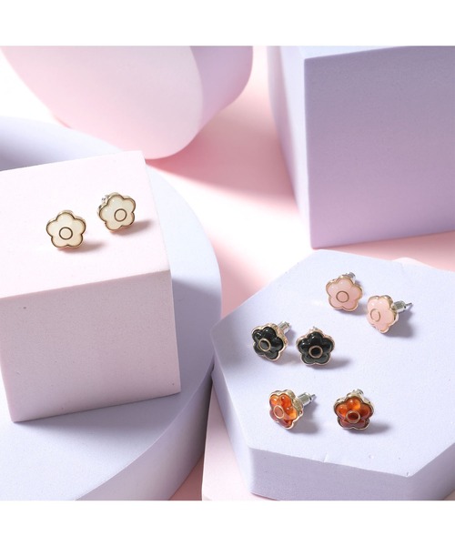 MARY QUANT(マリークワント)の「マーブルキャンディデイジー ピアス(ピアス(両耳用)・レディース・ピンク/ホワイト/ブラウン/ブラック・FREE)」の5枚目の写真