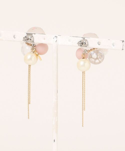 tone（トーン）の「【miuland】tutu flower【パール】(MA)（ピアス（両耳用）・レディース・ホワイト/ブラウン/ピンク・FREE）」の5枚目の写真