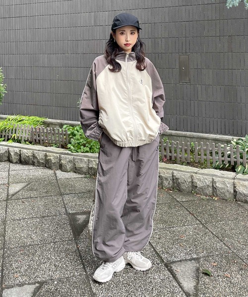 chillfar チルファー　トラックジャケット　アイボリー chillfar チルファー トラックジャケット アイボリー
