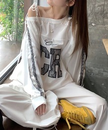 LYEON（リヨン）の「ワンショルユニフォームプルオーバー/サテンメッシュ切り替えオーバーサイズトップス（その他トップス）」