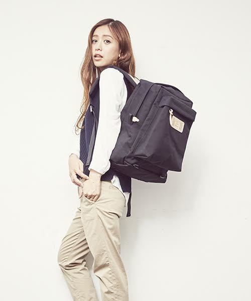 CIAOPANIC(チャオパニック)の「【TSAC/The Sun and Classic】NYLON POCKET DAYPACK/ナイロン ポケット デイパック(バックパック/リュック・レディース・ブラック/ネイビー・FREE)」の2枚目の写真