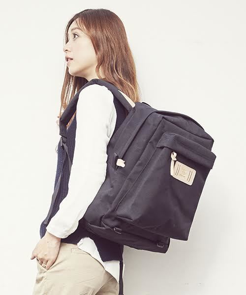 CIAOPANIC(チャオパニック)の「【TSAC/The Sun and Classic】NYLON POCKET DAYPACK/ナイロン ポケット デイパック(バックパック/リュック・レディース・ブラック/ネイビー・FREE)」の3枚目の写真