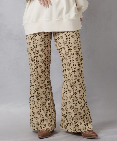 Lull（ルル）の「【Lull / ルル】フローラルプリントフレアパンツ（その他パンツ・レディース・ベージュ/ブラック・ONESIZE）」の19枚目の写真