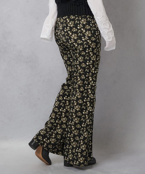 Lull（ルル）の「【Lull / ルル】フローラルプリントフレアパンツ（その他パンツ・レディース・ベージュ/ブラック・ONESIZE）」の11枚目の写真