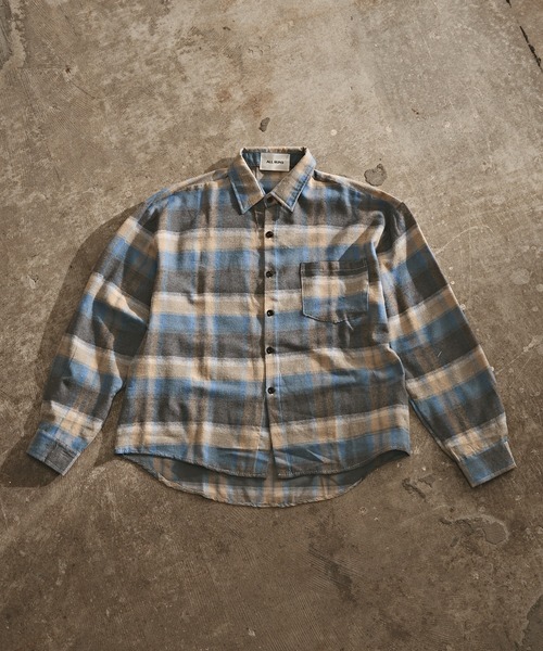 ALL RUNS(オールランズ)の「オンブレチェックロングスリーブシャツ(シャツ/ブラウス・メンズ・ブラウン/ネイビー/グリーン・L/XL/M)」の3枚目の写真