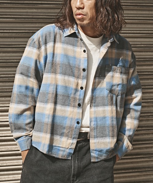 ALL RUNS(オールランズ)の「オンブレチェックロングスリーブシャツ(シャツ/ブラウス・メンズ・ブラウン/ネイビー/グリーン・L/XL/M)」の11枚目の写真