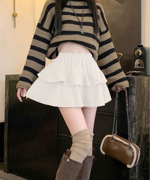 kirakiraShop(キラキラショップ)の「コーデュロイ フリル ミニ スカート(スカート・レディース・ブラック/ホワイト/ベージュ・M/L/S)」の4枚目の写真