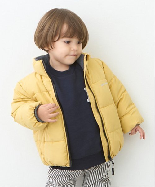 petit main（プティマイン）の「【GOODPRICE/撥水加工】中綿ジャケット(キッズサイズ)（ブルゾン・キッズ・ネイビー/ライトグレー/レッド/オフホワイト/イエロー/ブルー/マルチ/ライトピンク・80ｃｍ/90cm/100cm/110cm/120cm/130cm）」の5枚目の写真