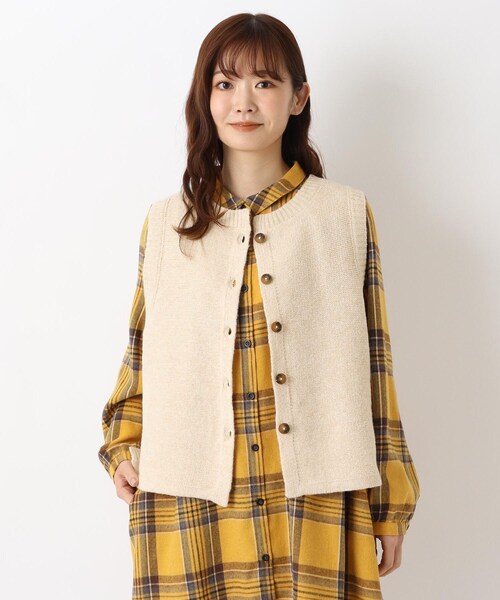 one'sterrace(ワンズテラス)の「前あきニットベスト(ベスト・レディース・ダークブラウン系8/ベージュ系8/ブラック系8・02)」の3枚目の写真