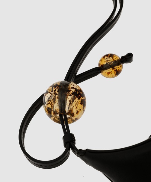 JACQUEMUS(ジャックムス)の「LE GRAND BISOU PERLE(ショルダーバッグ・レディース・ブラック・ONE SIZE)」の9枚目の写真