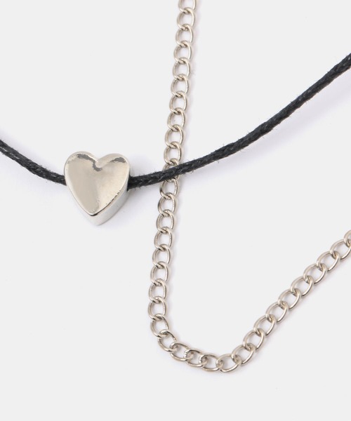 FOREVER 21（フォーエバー トゥエンティーワン）の「ハートネックレス（ネックレス・レディース・シルバー・FREE）」の3枚目の写真