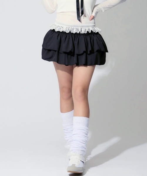 ALLuRing ChaRm(アリュリングチャーム)の「Tiered Balloon Mini Skirt / ティアードバルーンミニスカート(スカート・レディース・ブラック/ホワイト・S/M)」の9枚目の写真