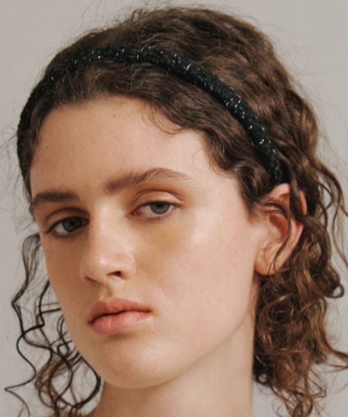 kiehtova(キエトヴァ)の「【kiehtova】TWEED HEAD BAND/ツイード ヘッドバンド(カチューシャ・レディース・ブラック・FREE)」の1枚目の写真